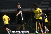 TRAINING YB