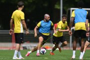 TRAINING YB