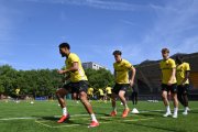 TRAINING YB