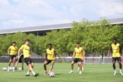 TRAINING YB
