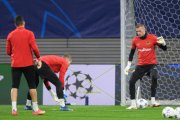 TRAINING YB
