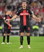 BAYERN - LEVERKUSEN