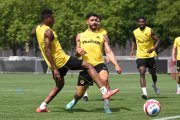 TRAINING YB