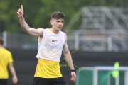 TRAINING YB