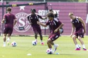 TRAINING SERVETTE