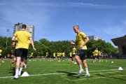 TRAINING YB