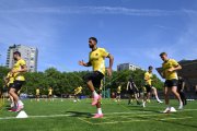 TRAINING YB