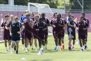 TRAINING SERVETTE