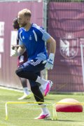 TRAINING SERVETTE