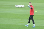 TRAINING YB