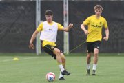 TRAINING YB