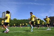 TRAINING YB