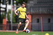 TRAINING YB