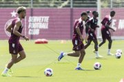 TRAINING SERVETTE
