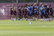 TRAINING SERVETTE
