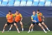 TRAINING YB