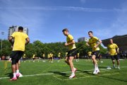 TRAINING YB