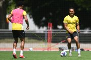 TRAINING YB