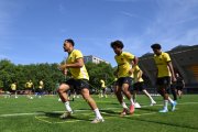 TRAINING YB