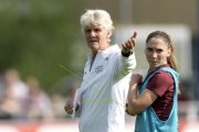 SCHWEIZ FRAUEN TRAINING