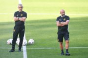 TRAINING YB