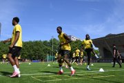 TRAINING YB