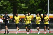 TRAINING YB