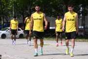 TRAINING YB