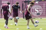 TRAINING SERVETTE
