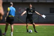 TRAINING YB