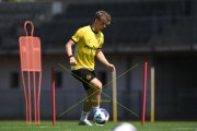 TRAINING YB