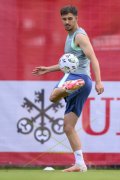 TRAINING SCHWEIZ