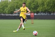 TRAINING YB